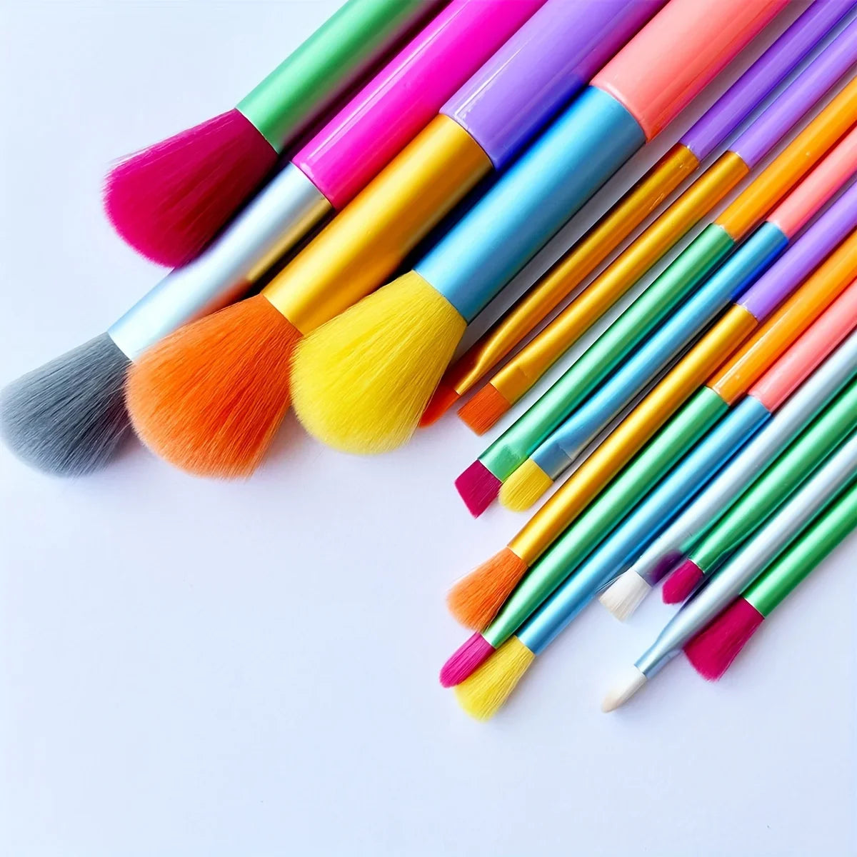 Makeup Brushes 15Pcs Colourful