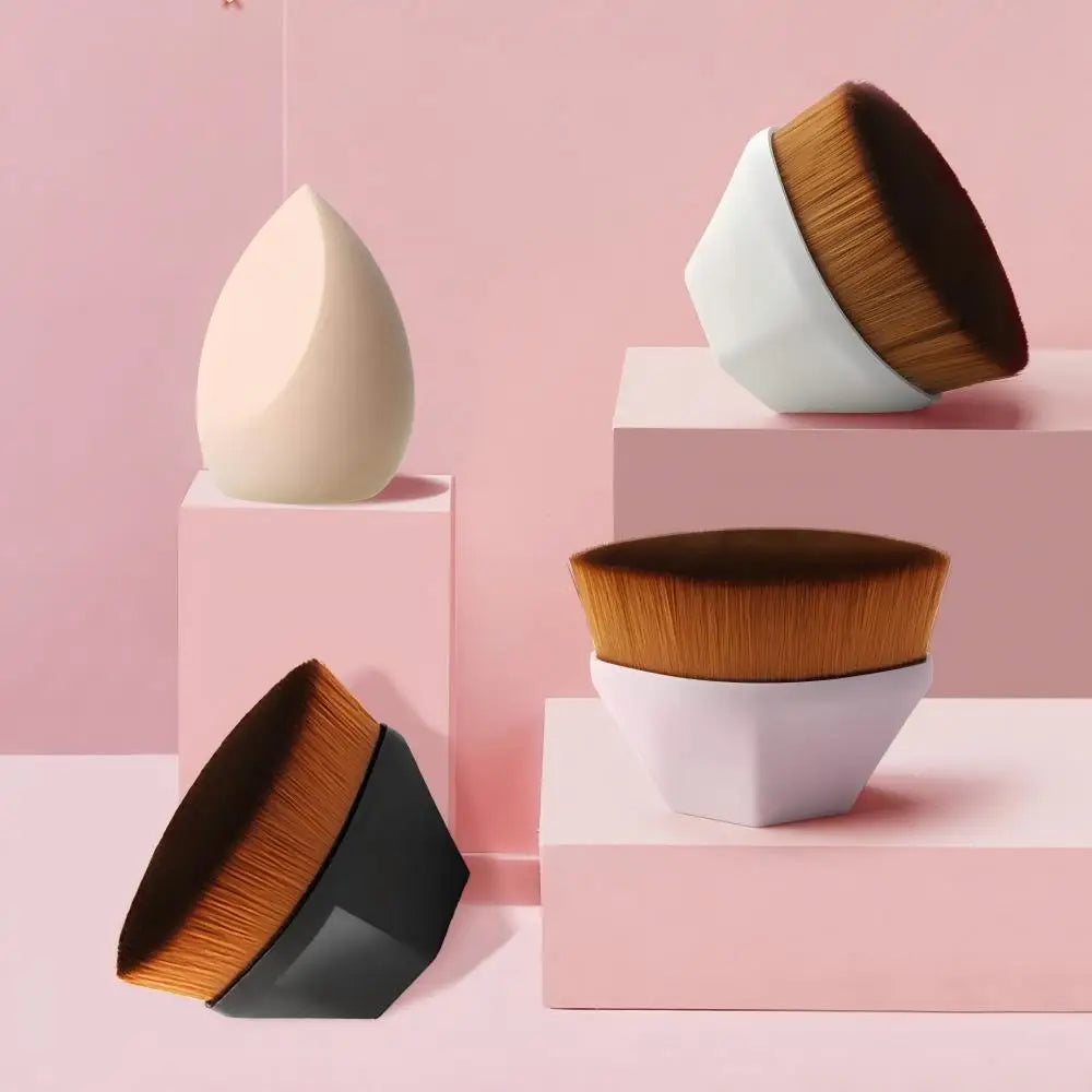Oval foundation brushes